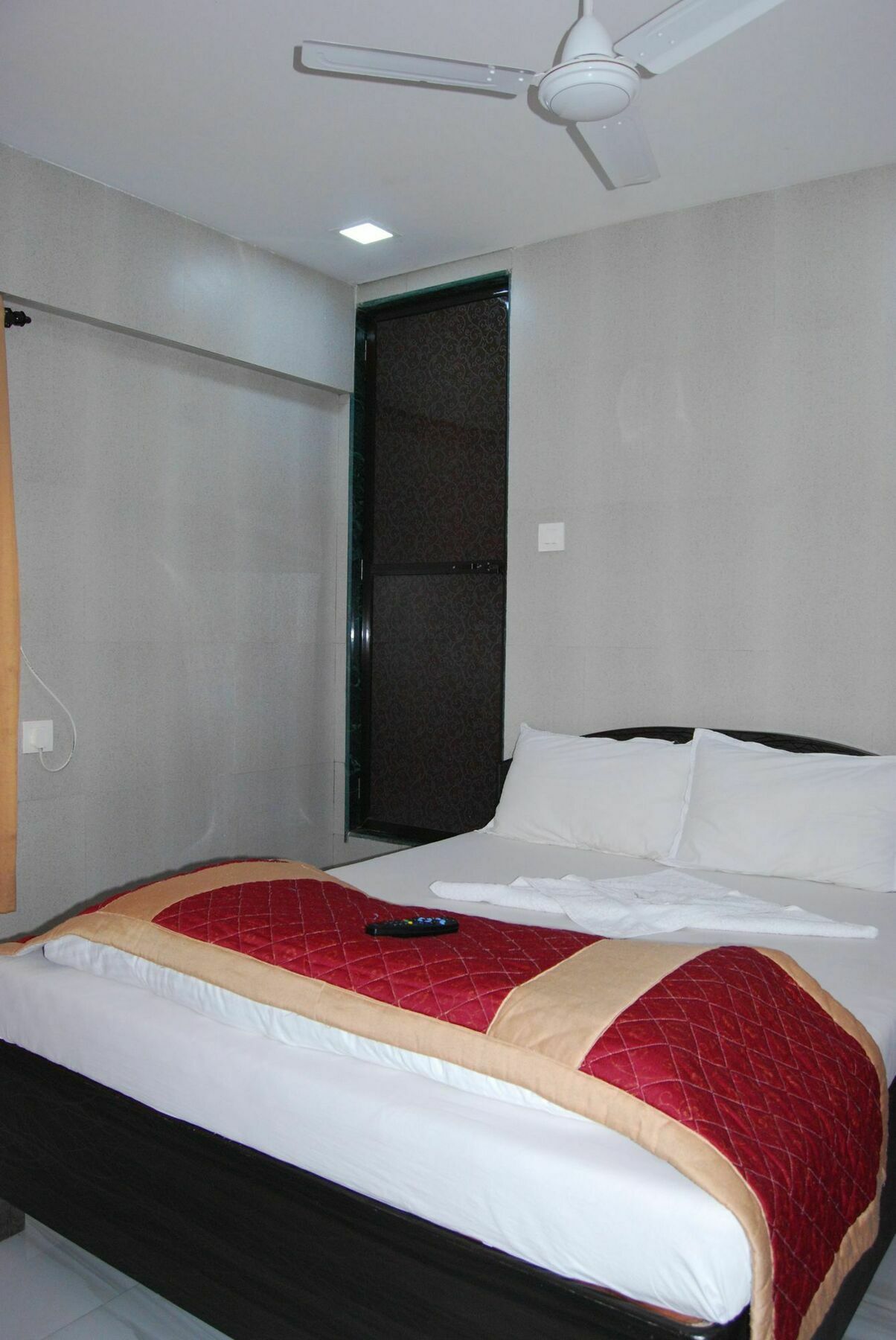 Hotel Holiday Inn Mumbai Exterior foto