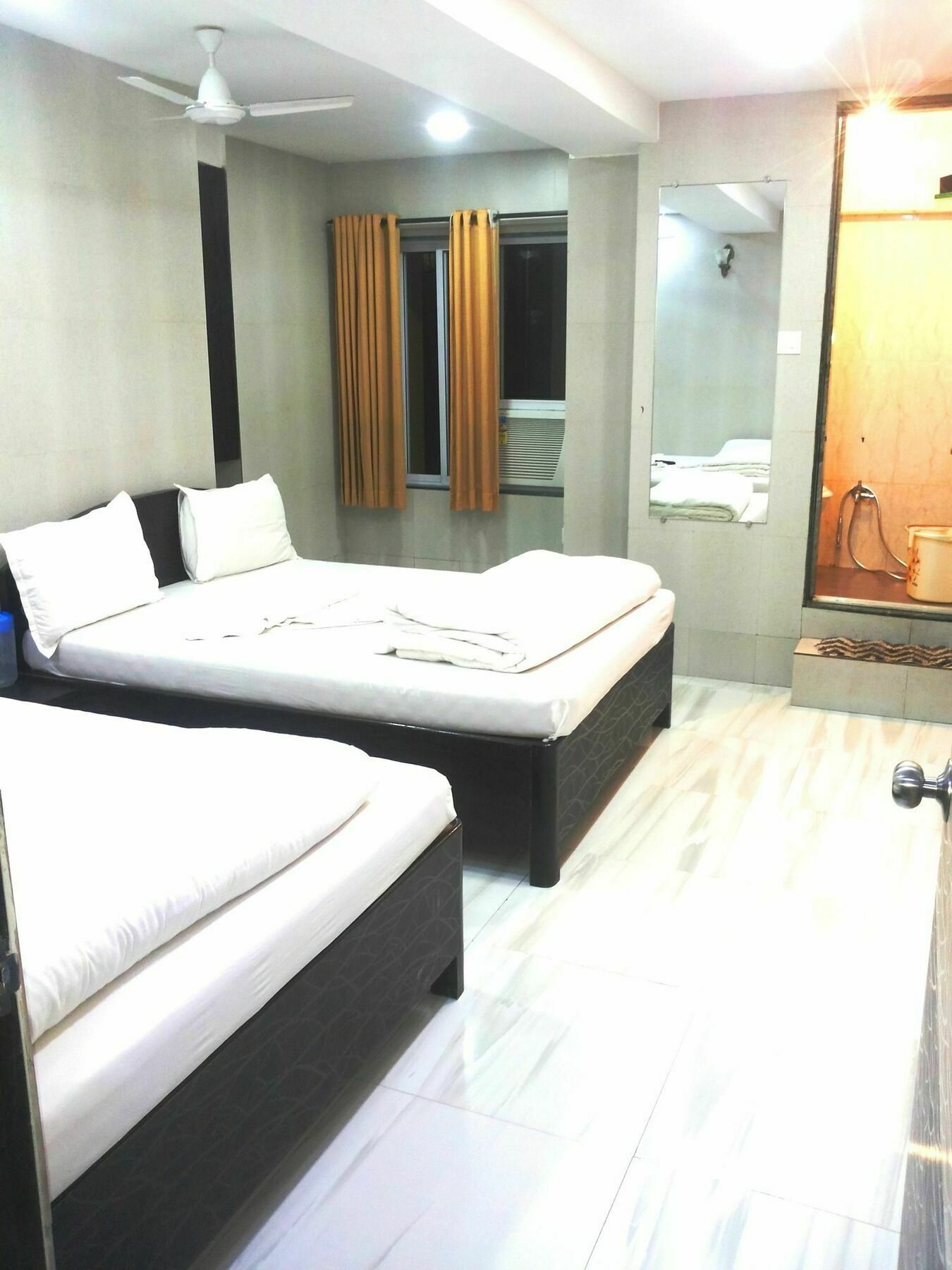 Hotel Holiday Inn Mumbai Exterior foto